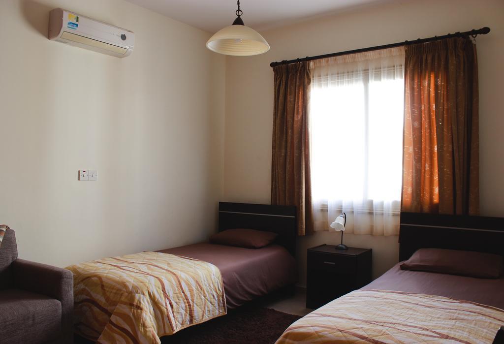 King'S Gardens Apartment Paphos 外观 照片